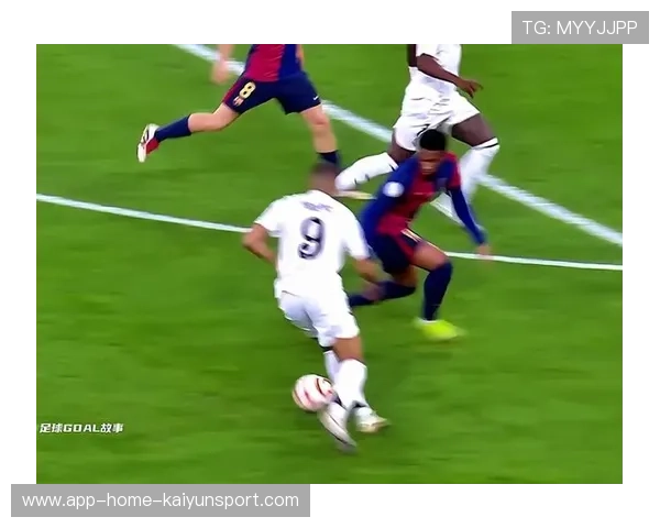 姆巴佩连续左右变向突破震撼全场