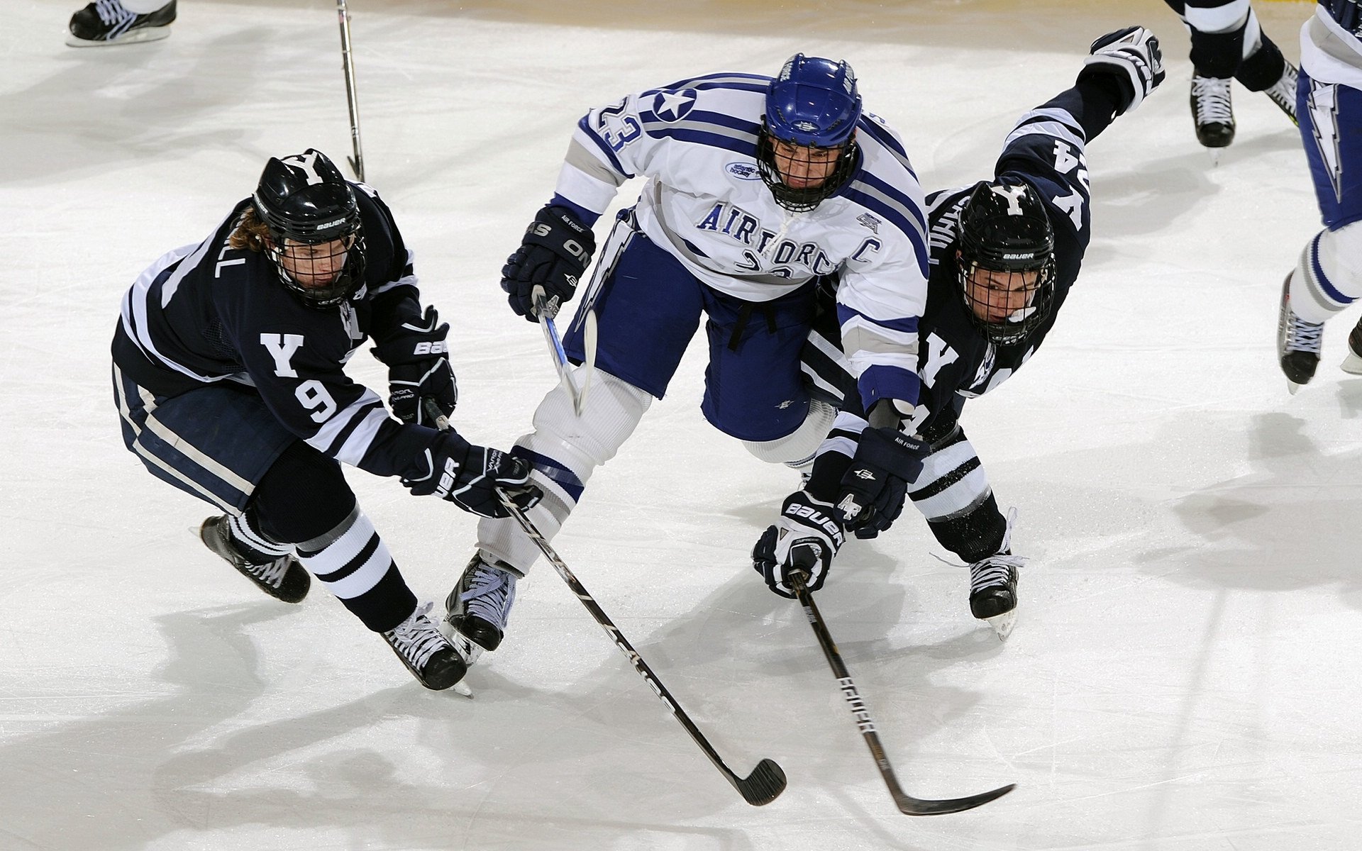 世界羽毛球锦标赛爆出多起冷门赛果，世界羽毛球锦标赛万维百科